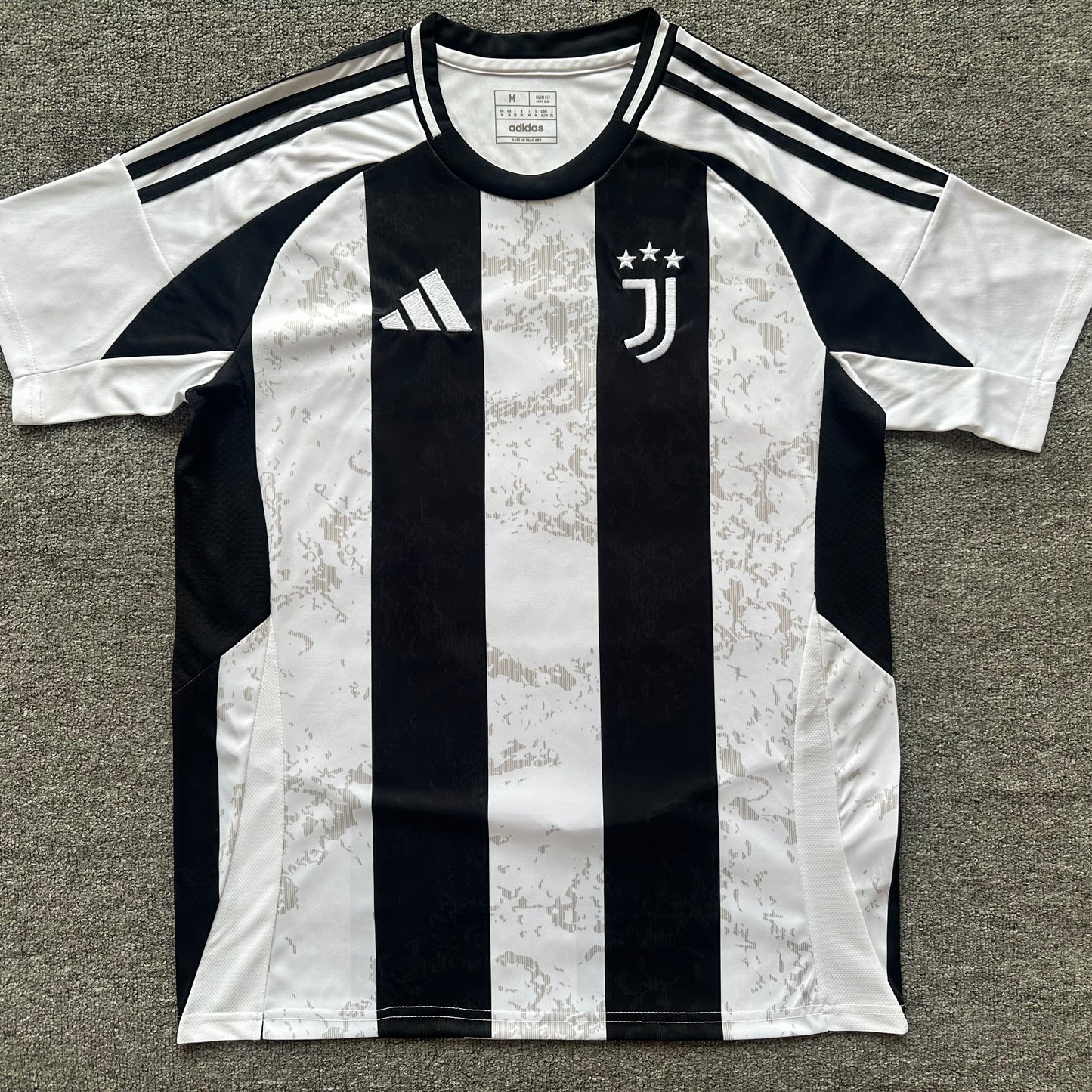 Juventus’ Home Jersey 24/25 - Classic XI