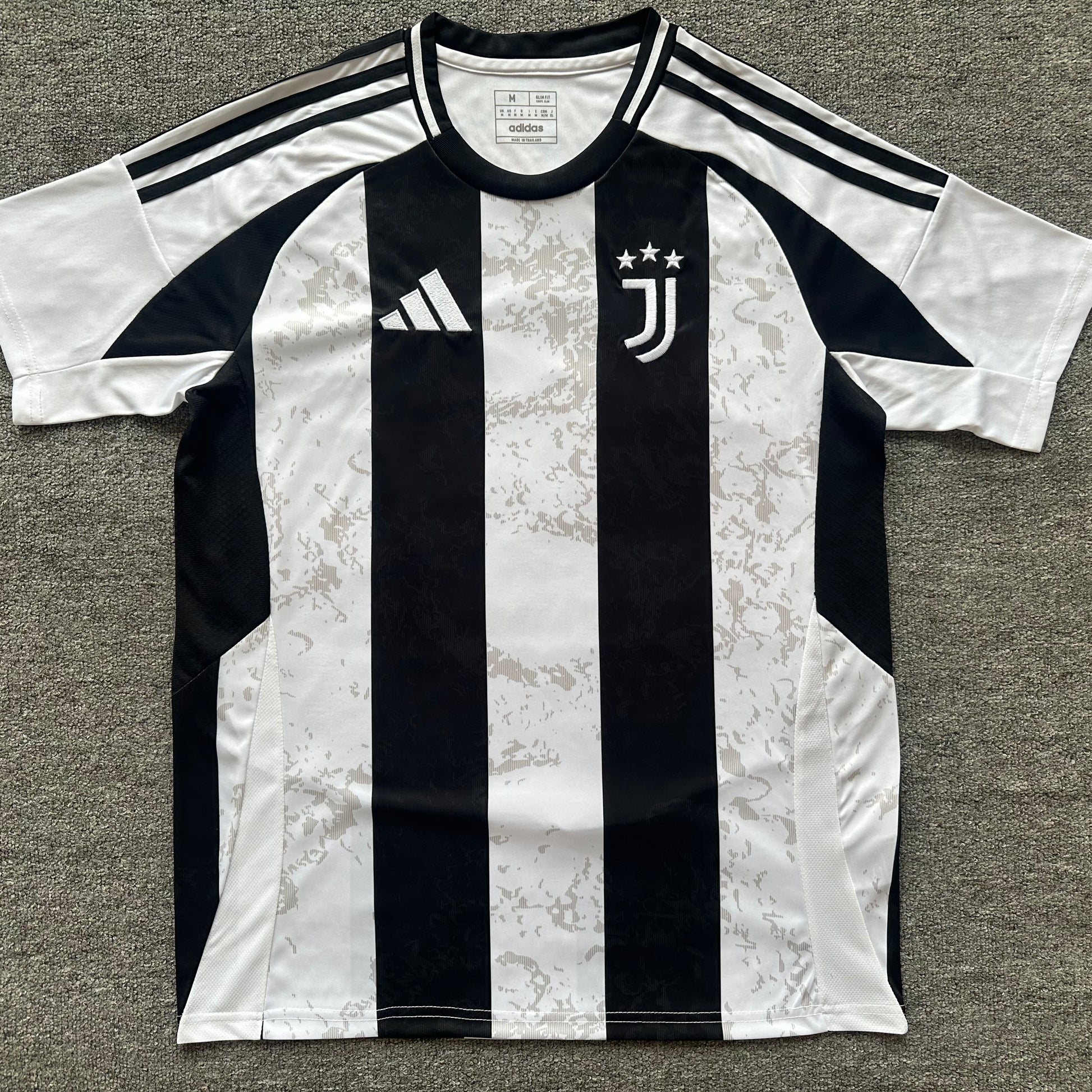 Juventus’ Home Jersey 24/25 - Classic XI