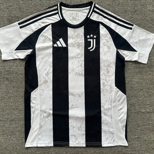 Juventus’ Home Jersey 24/25 - Classic XI