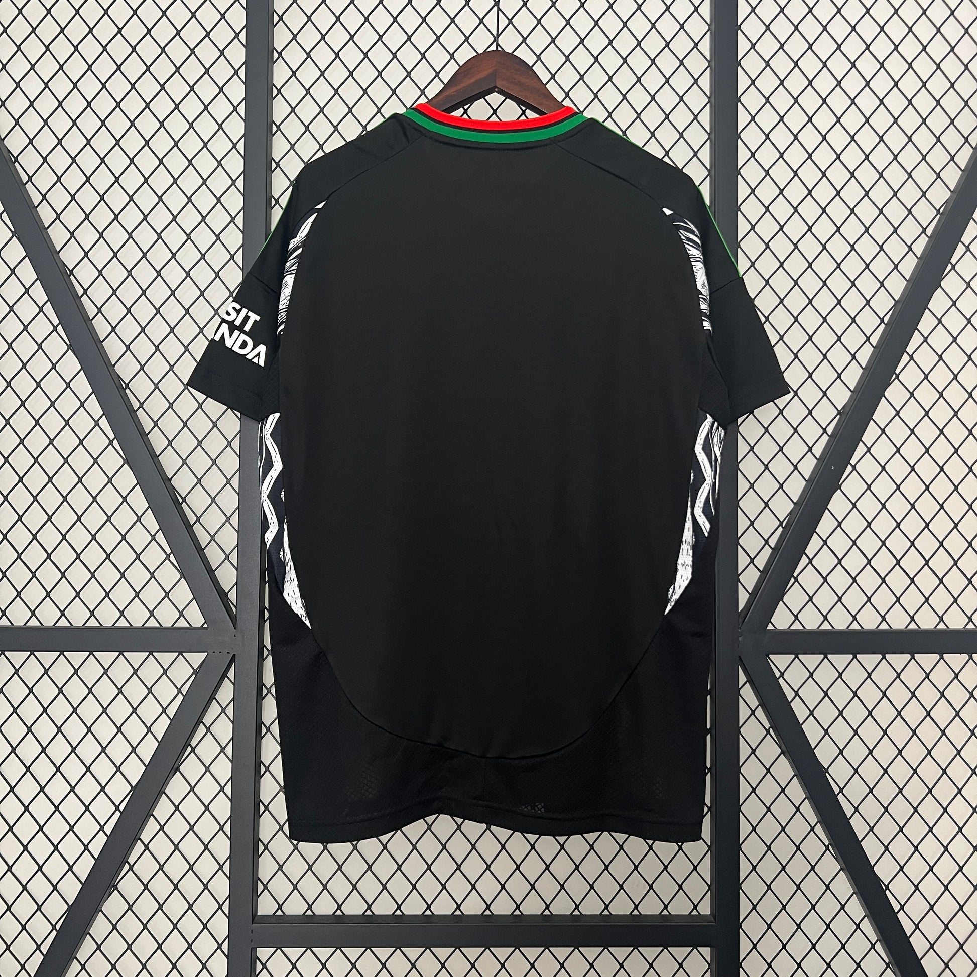 Arsenal’s Away Jersey 24/25 - Classic XI