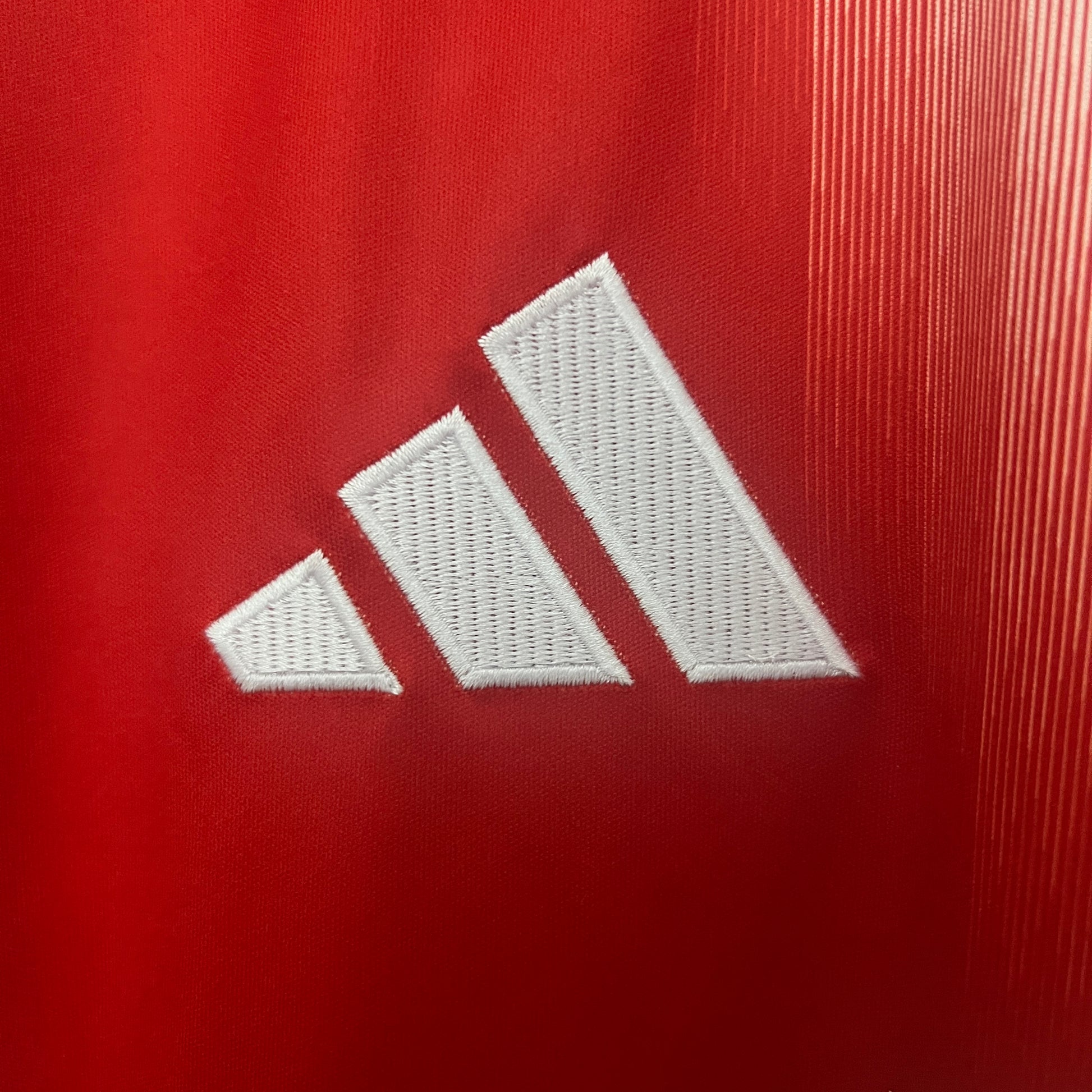 Bayern Monaco’s Home Jersey 25/26 - Classic XI