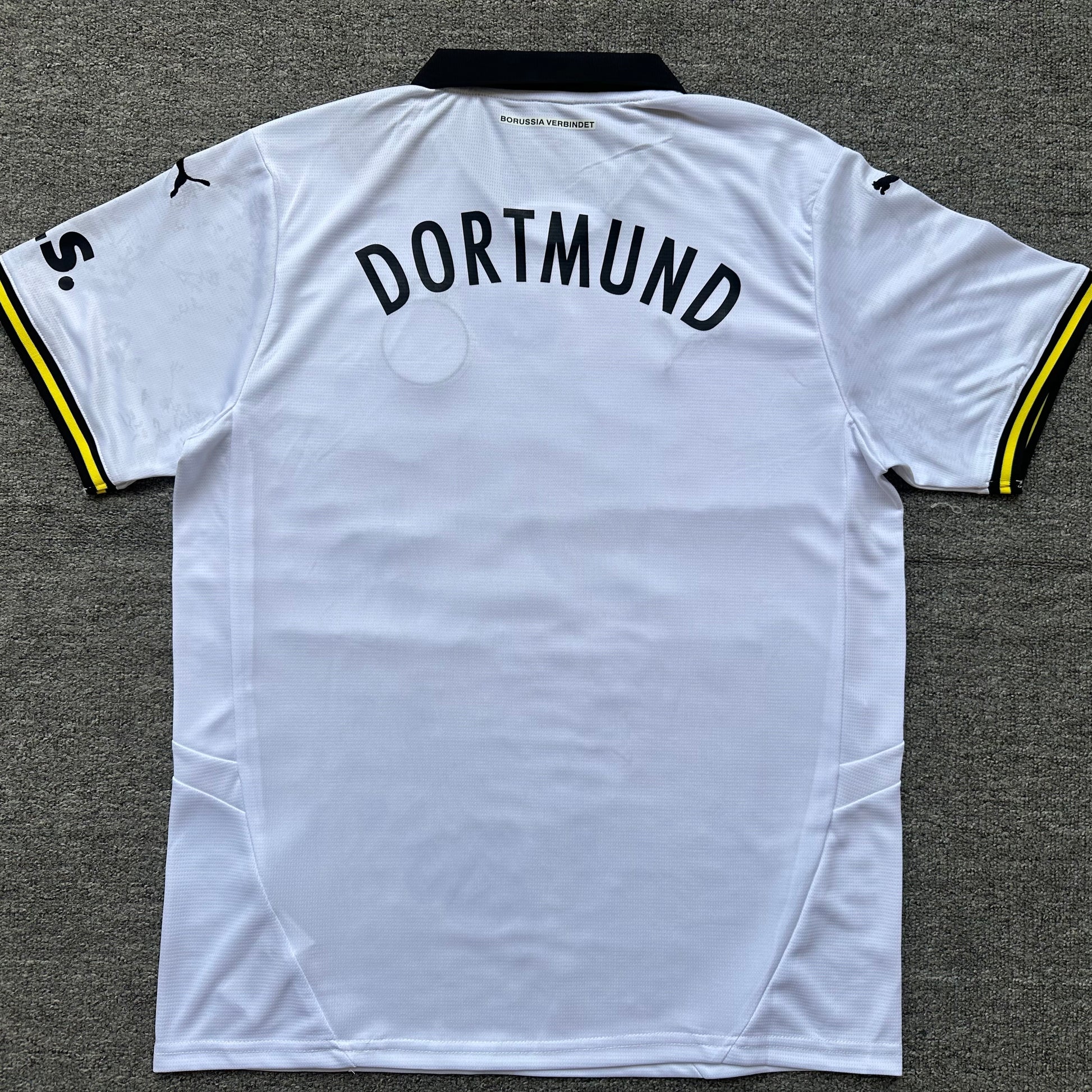 Borussia Dortmund’s Away Jersey - Classic XI