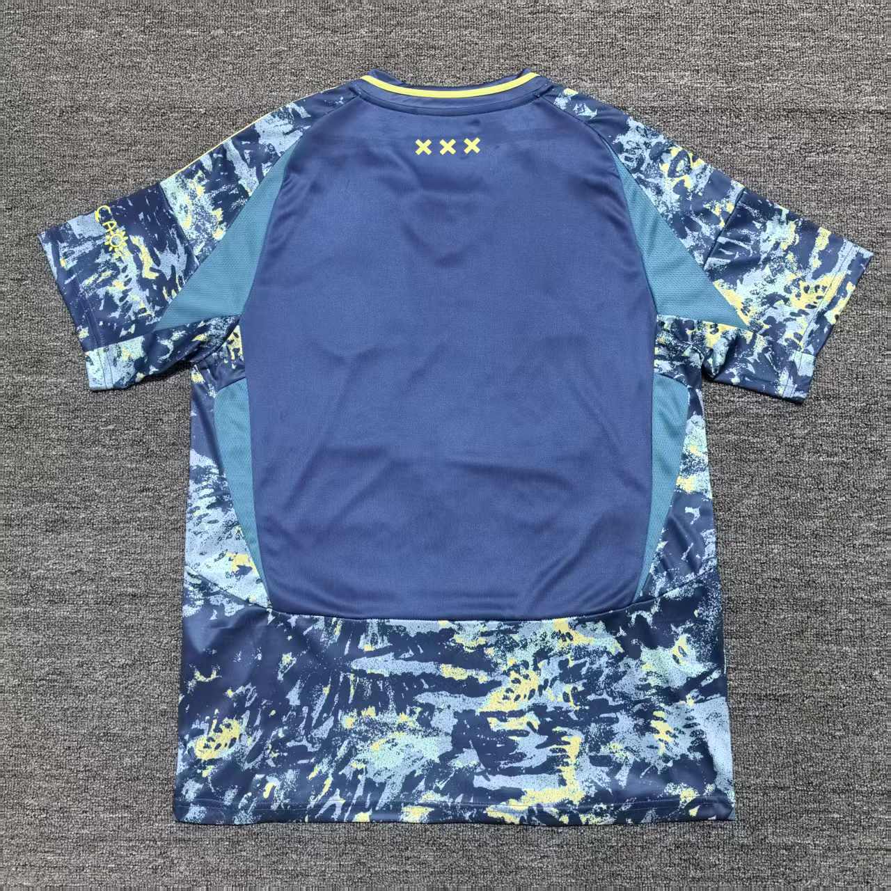 Ajax’s 4th Jersey 24/25 - Classic XI