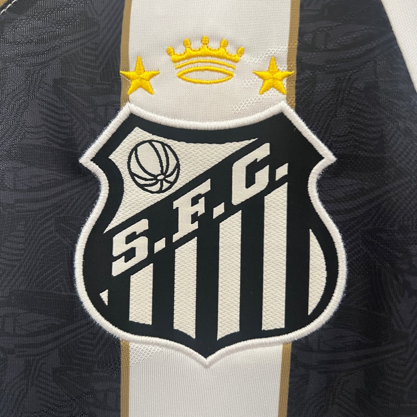 Santos’ Home Jersey 24/25 - Classic XI
