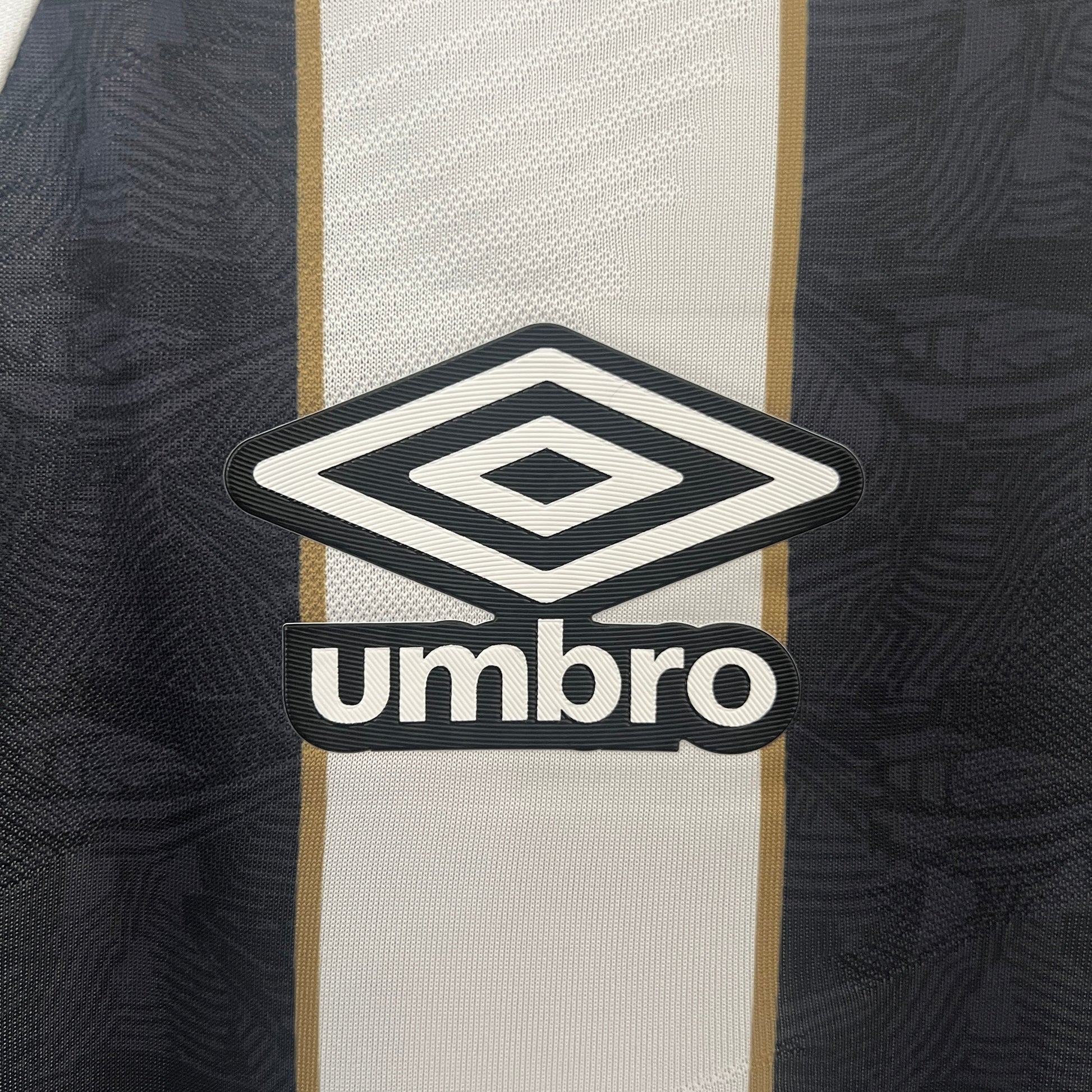 Santos’ Home Jersey 24/25 - Classic XI