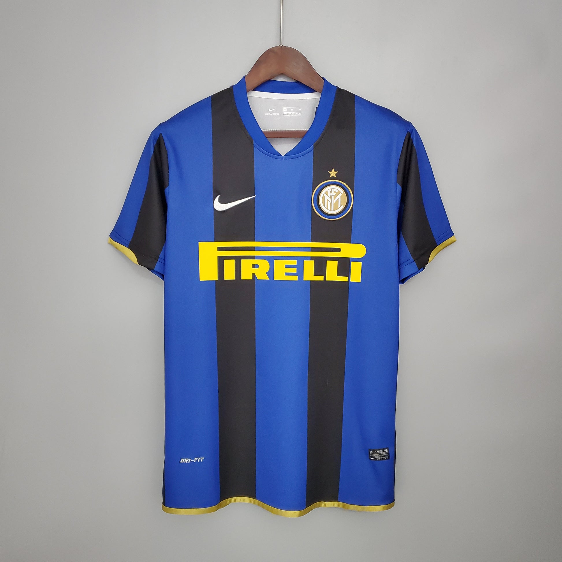 Inter’s Home Jersey 08/09 - Classic XI