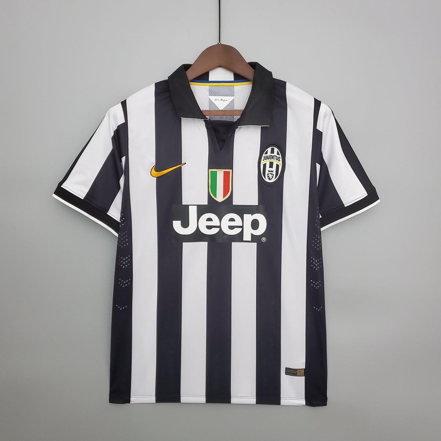 Juventus’ Home Jersey 14/15 - Classic XI