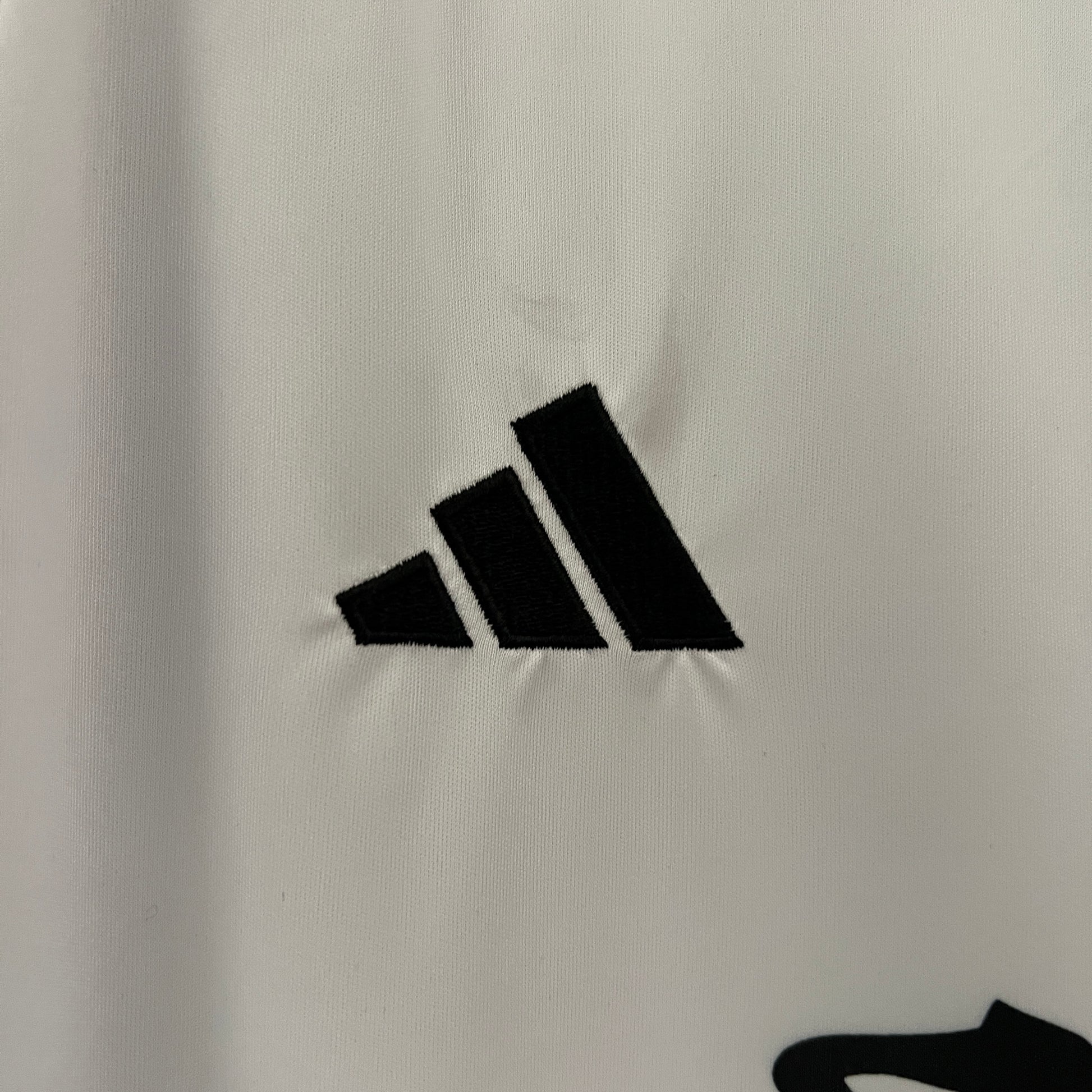 Japan’s Special Edition Jersey “Supra” - Classic XI