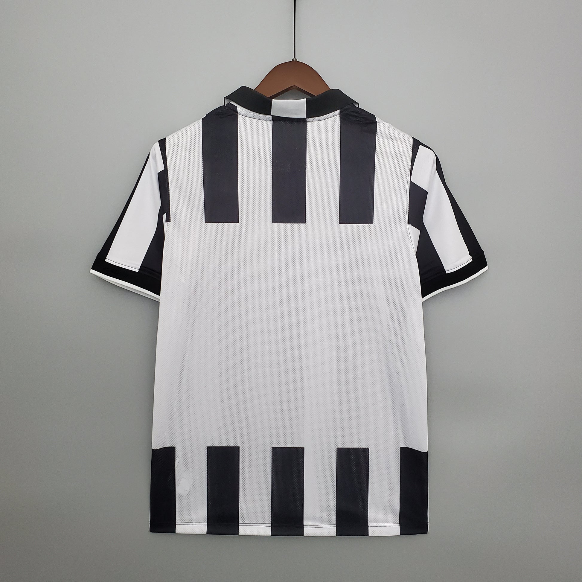 Juventus’ Home Jersey 14/15 - Classic XI
