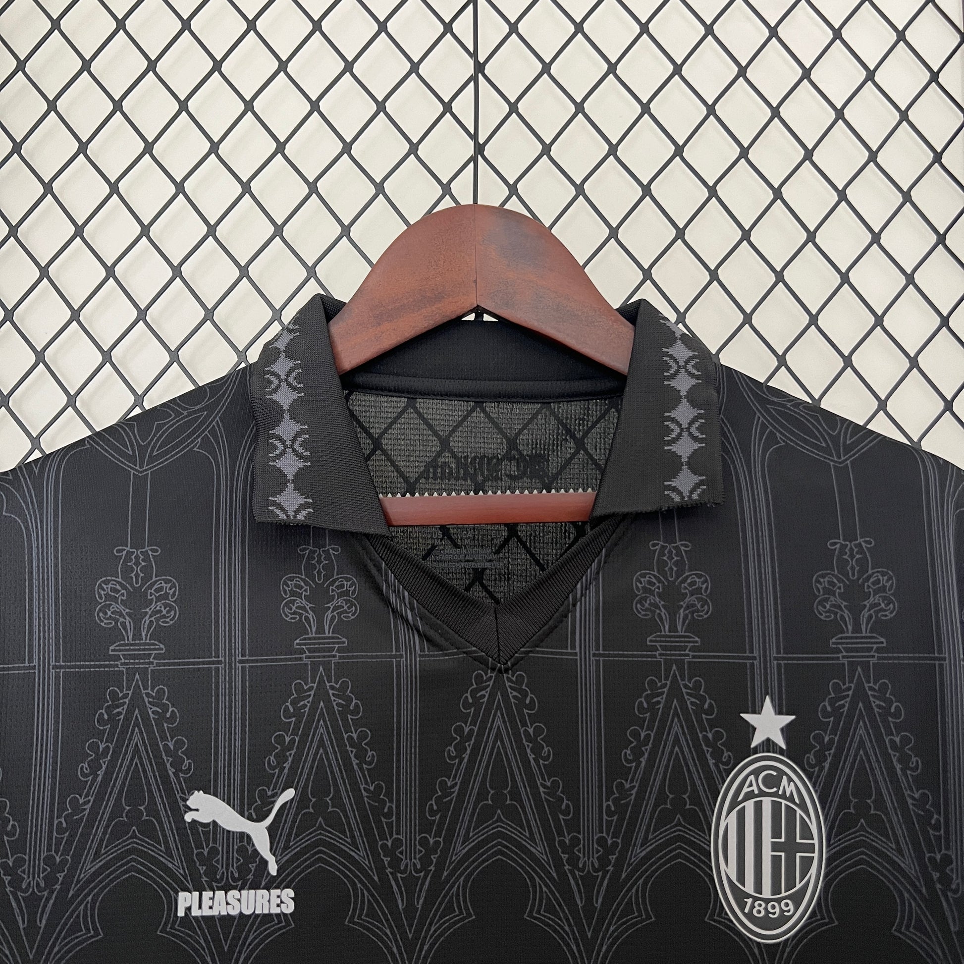Milan’s Black Edition Jersey - Classic XI