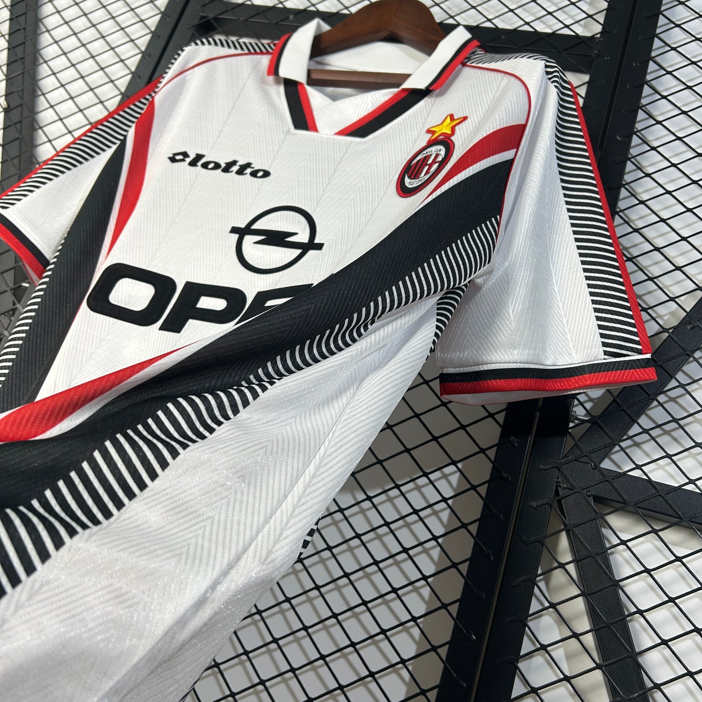 Milan’s Away Jersey 98/99 - Classic XI