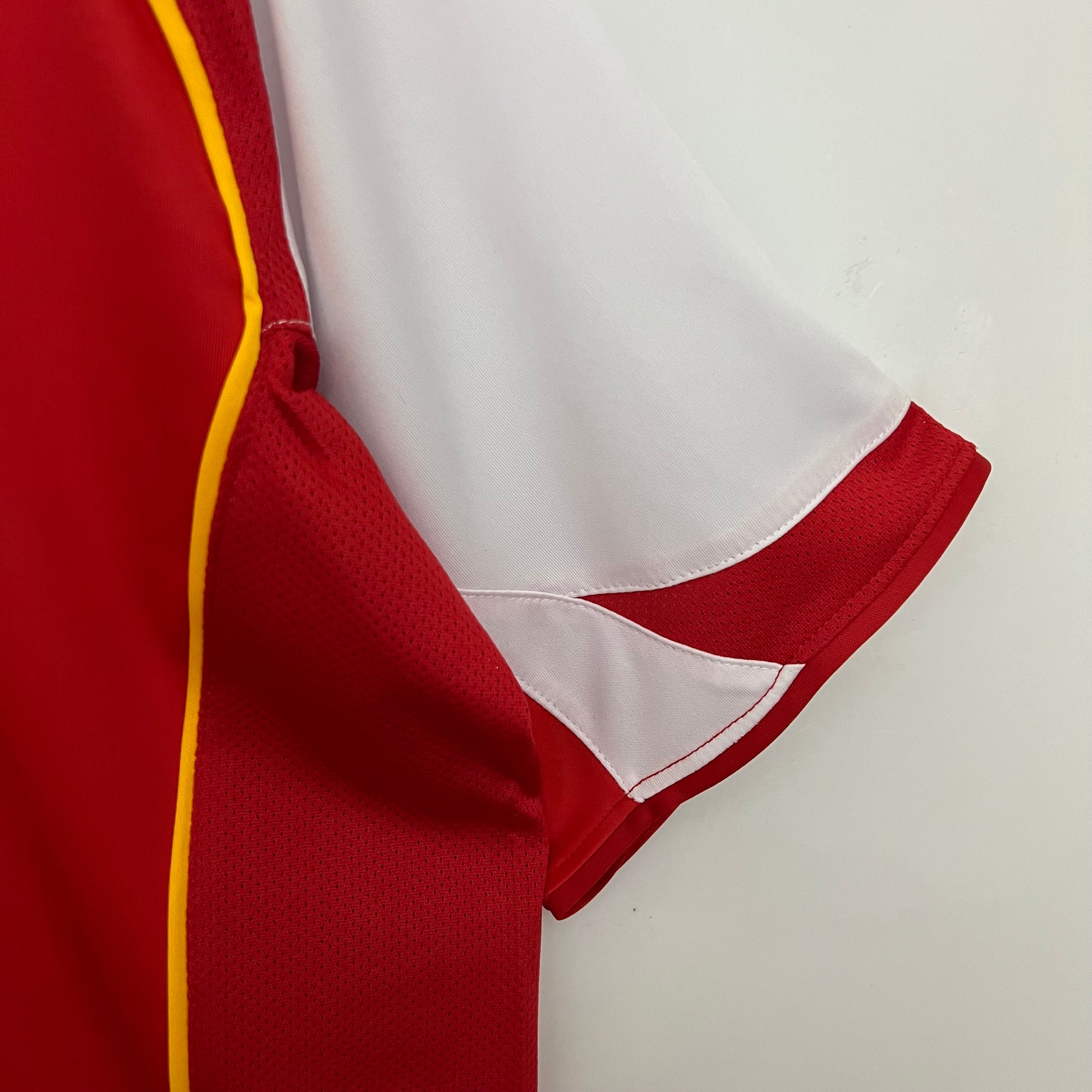 Arsenal’s Home Jersey 04/05 - Classic XI