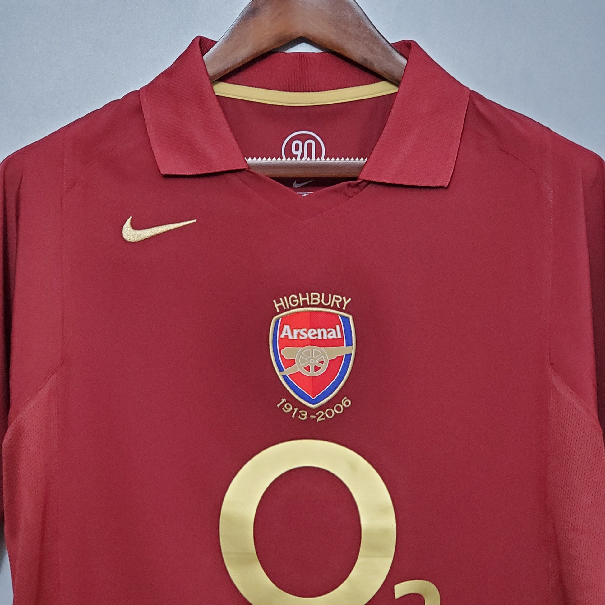 Arsenal’s Home Jersey 05/06 (short sleeves) - Classic XI