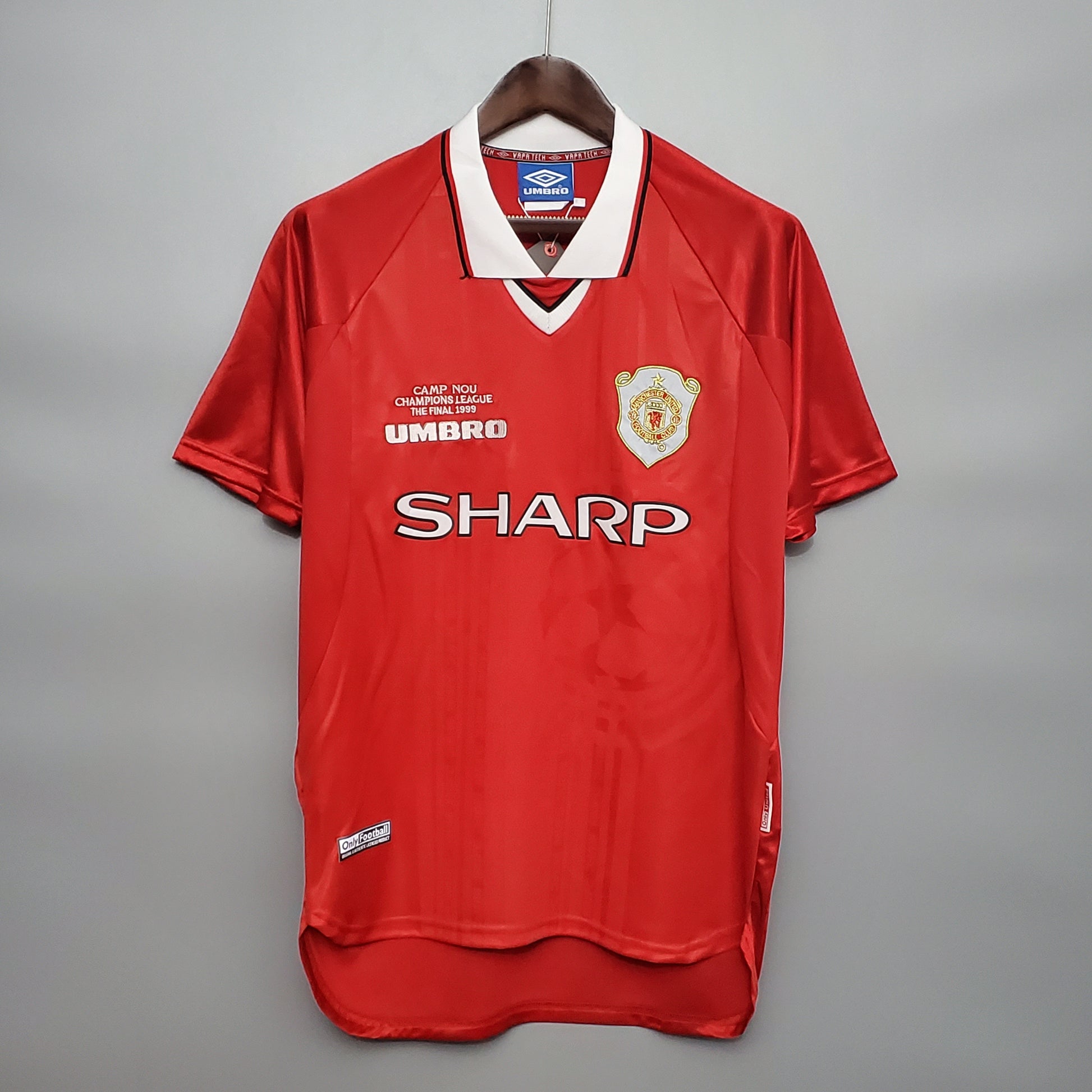 Manchester United’s Home Jersey 98/99 (Champions League Final) - Classic XI