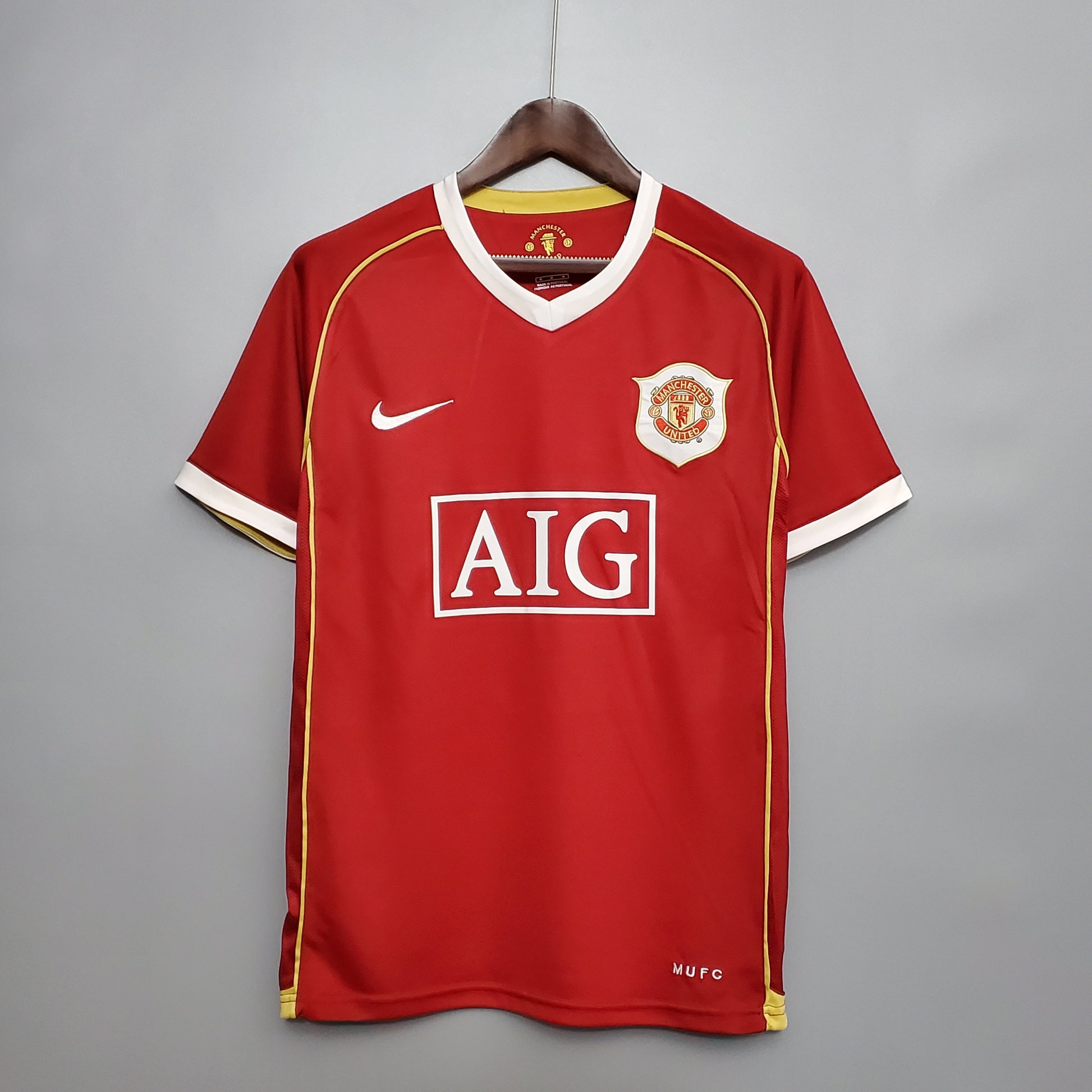 Manchester United’s Home Jersey 06/07 - Classic XI