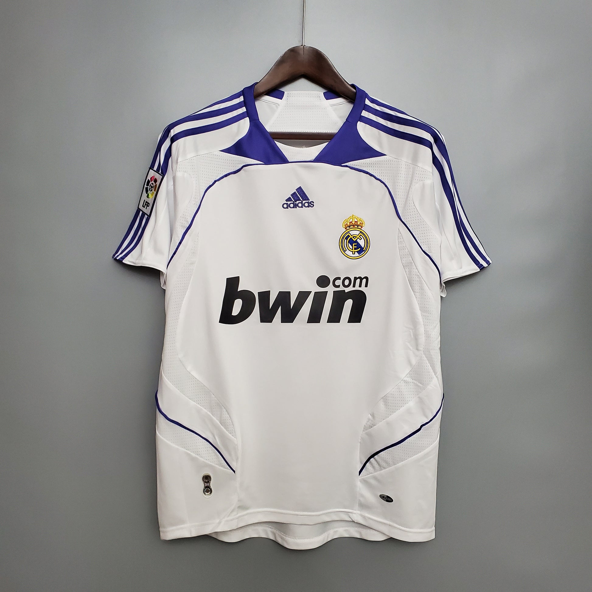 Real Madrid’s Home Jersey 07/08 - Classic XI