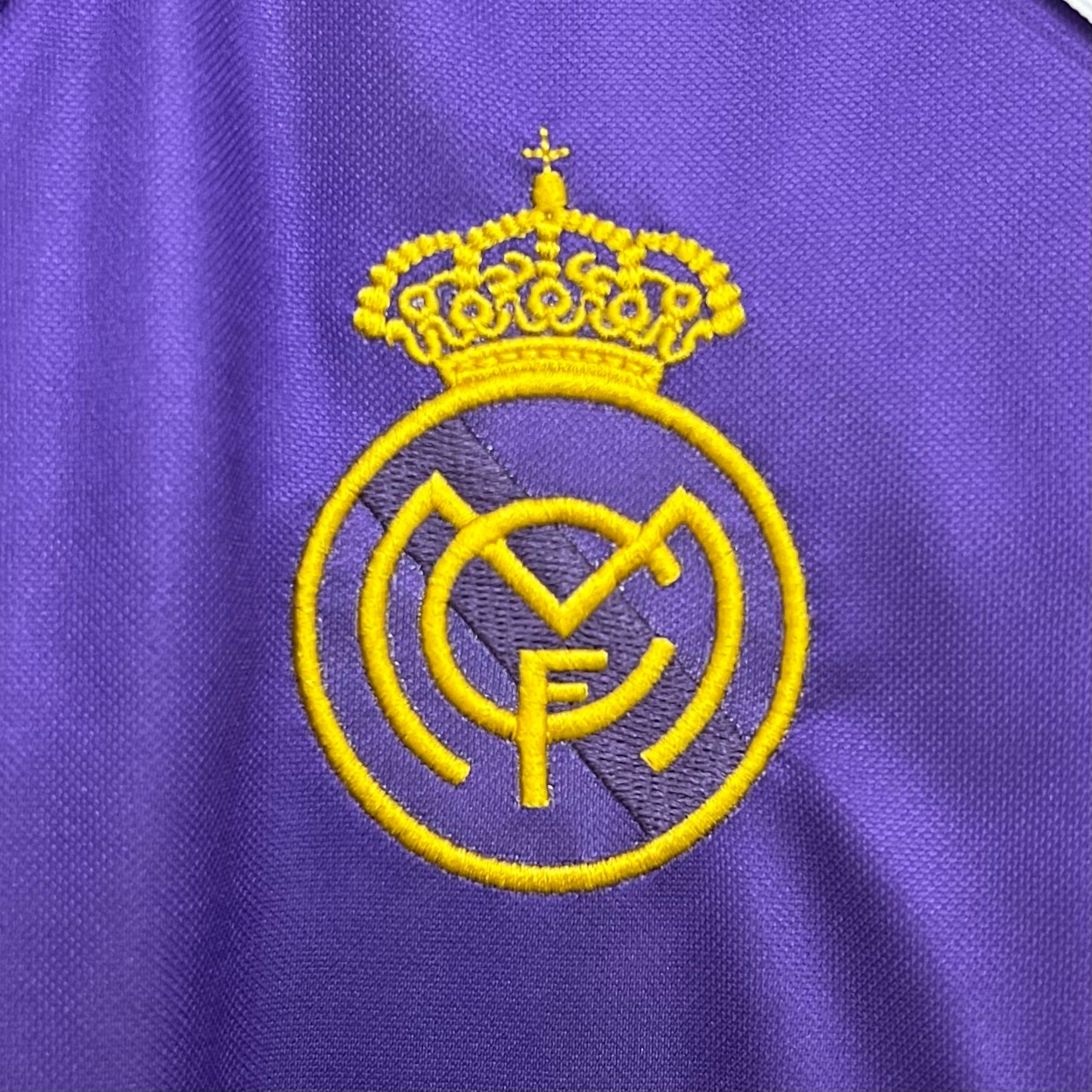 Real Madrid’s Away Jersey 84/85 - Classic XI