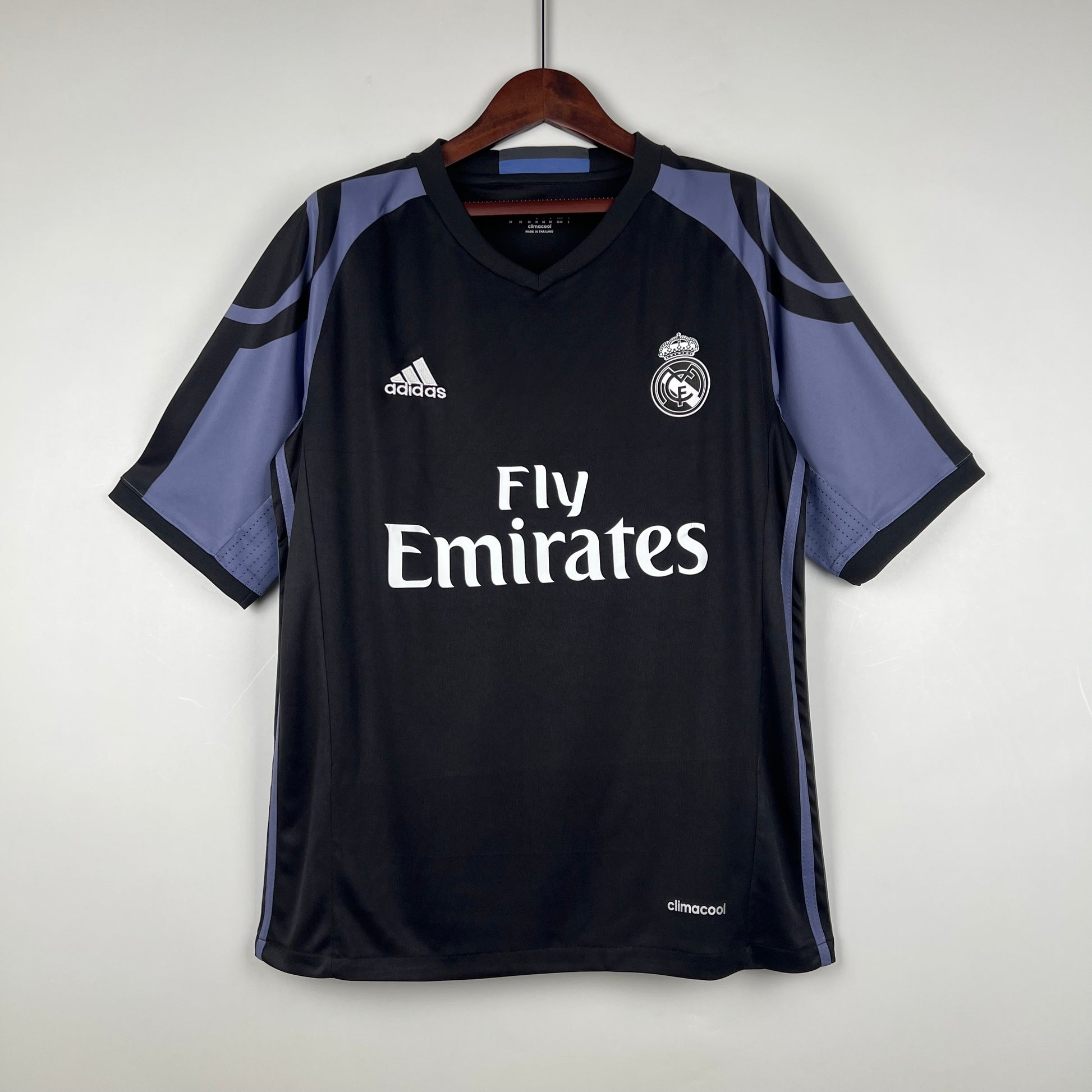 Real Madrid’s 3rd Jersey 16/17 - Classic XI