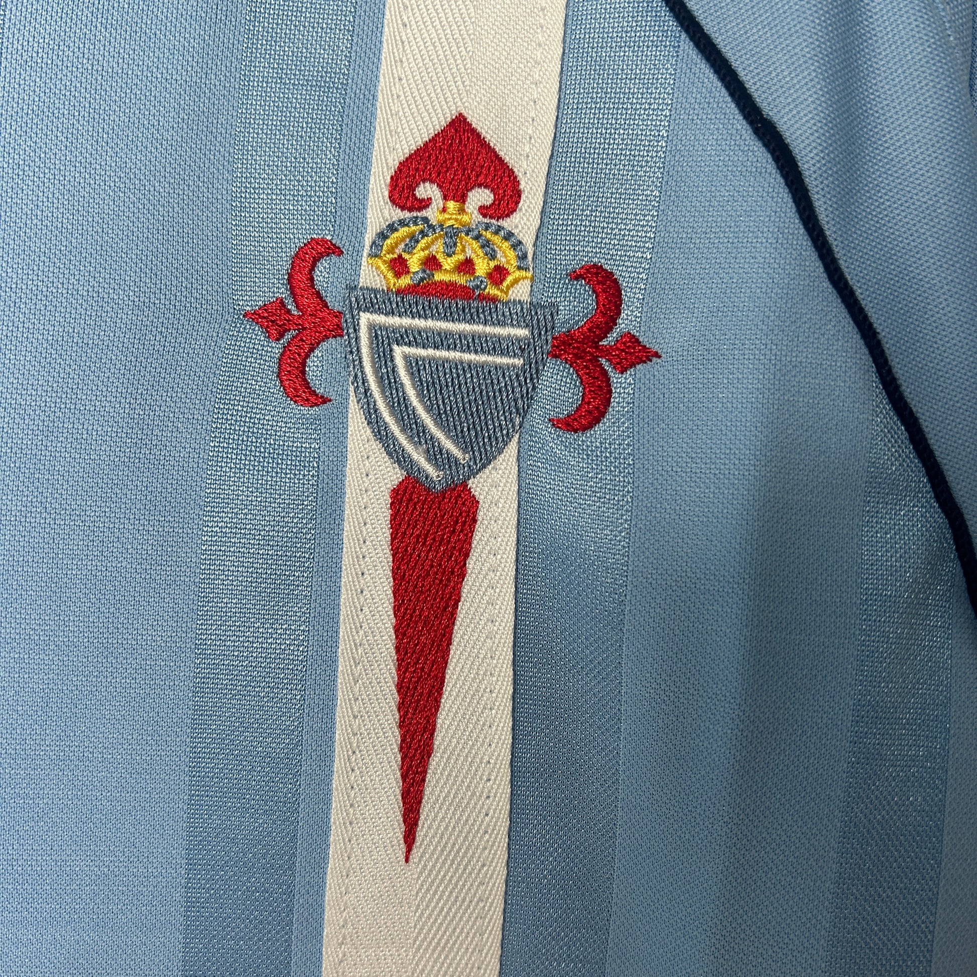 Celta Vigo’s Home Jersey 01/02 - Classic XI