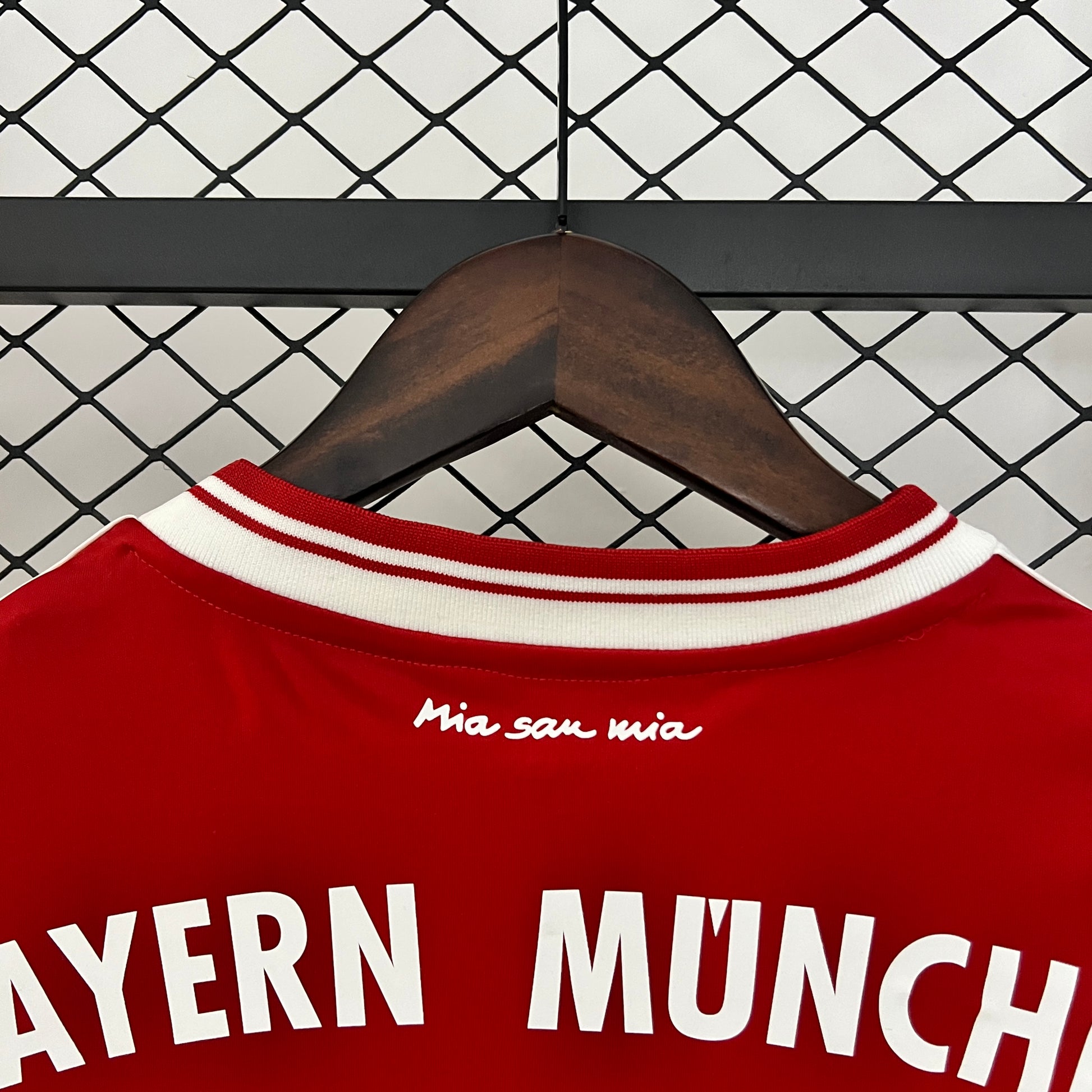Bayern Monaco’s Home Jersey 13/14 - Classic XI
