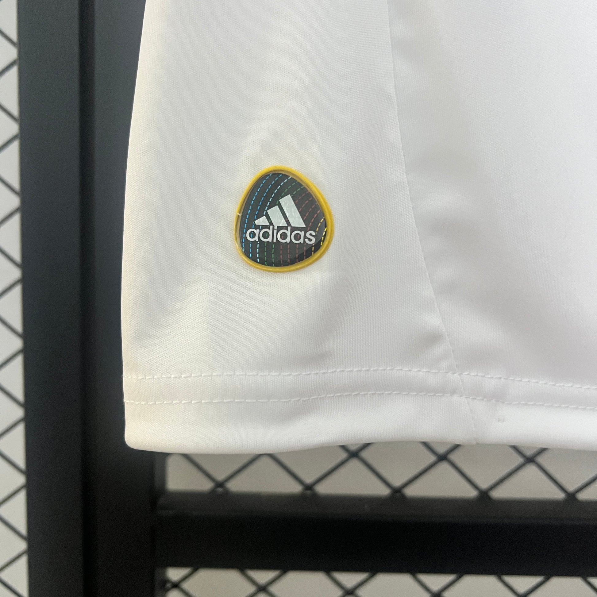 Lyon’s Home Jersey 10/11 - Classic XI
