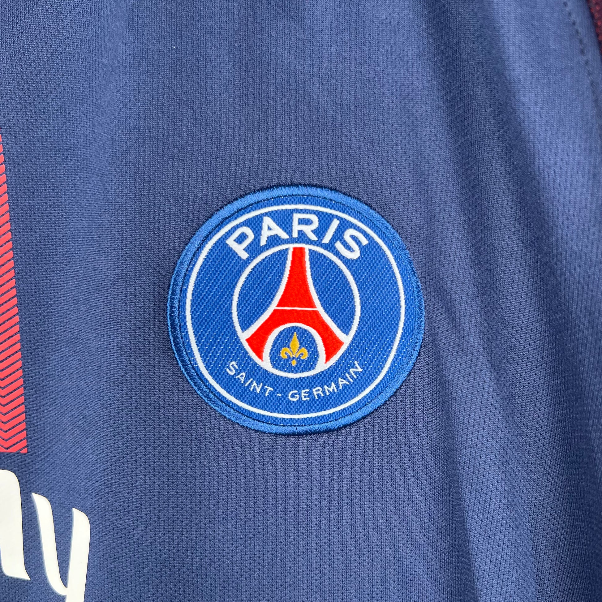 PSG’s Home Jersey 17/18 - Classic XI