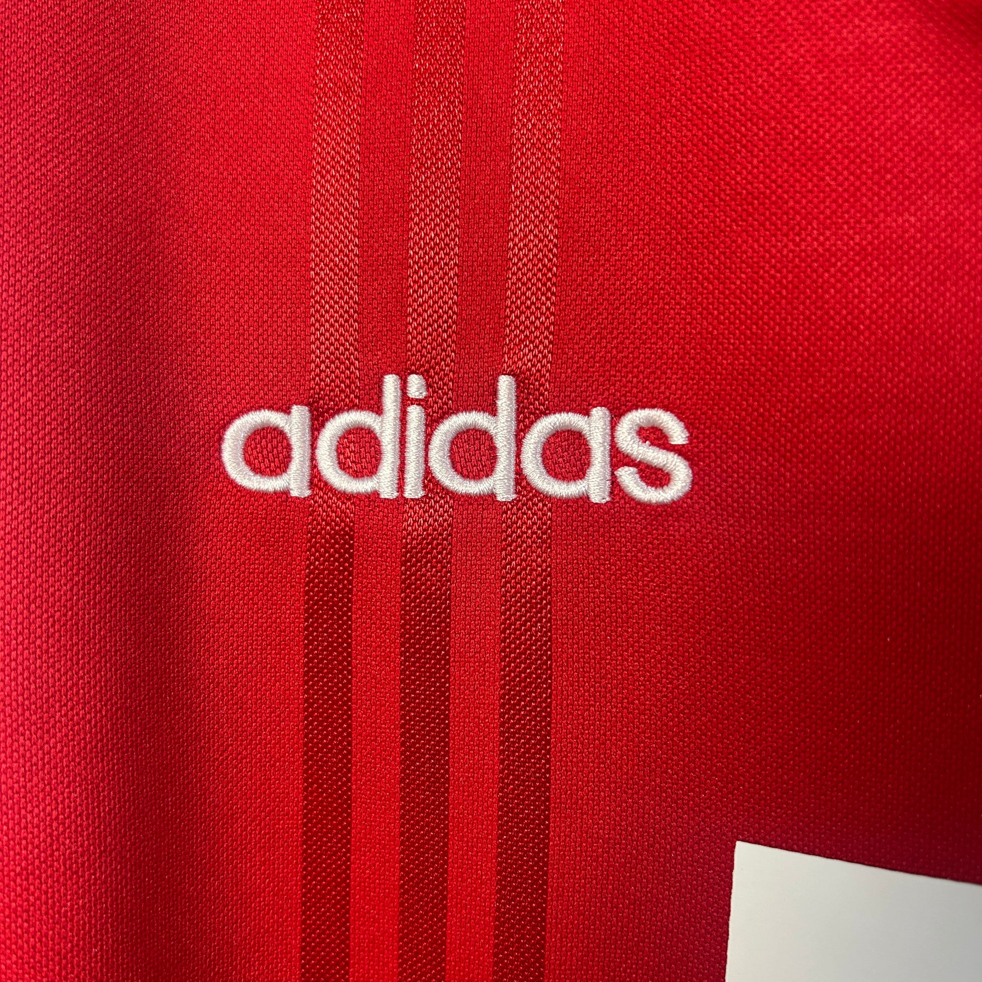 Benfica’s Home Jersey 97/98 - Classic XI