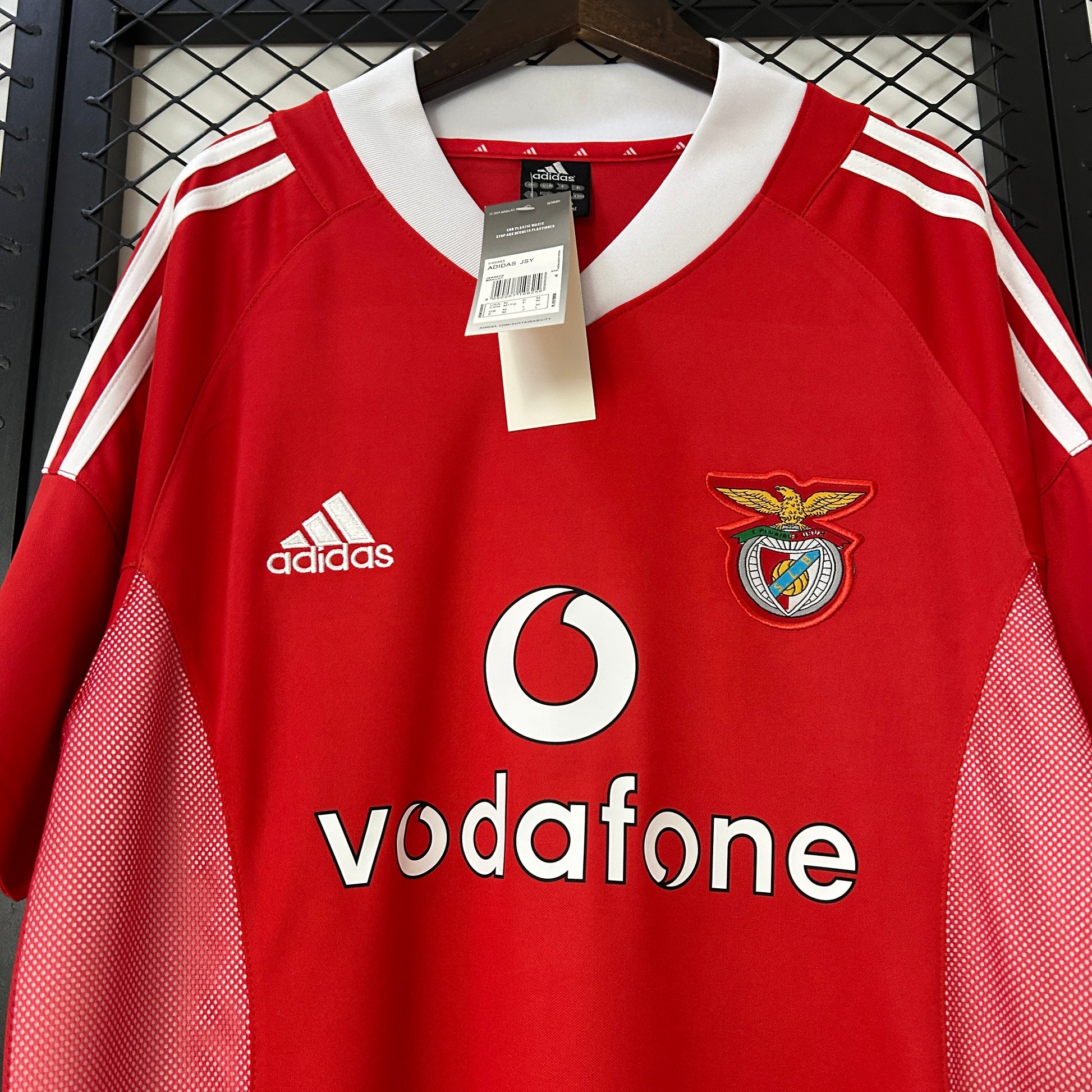 Benfica’s Home Jersey 04/05 - Classic XI