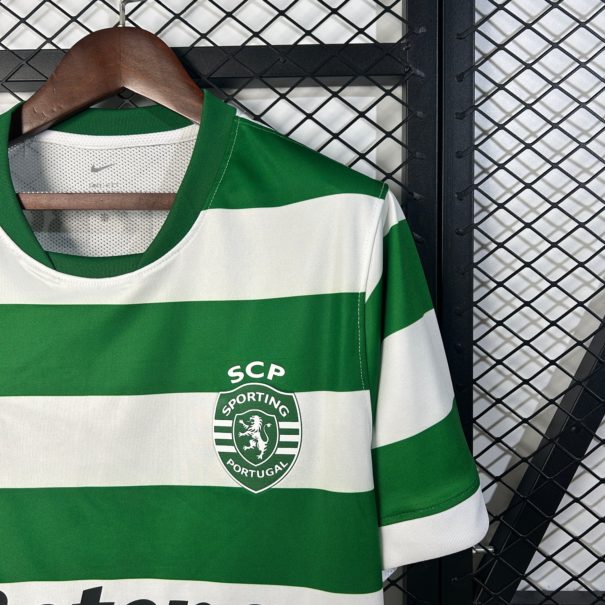Sporting Lisbona’s Home Jersey 25/26 - Classic XI
