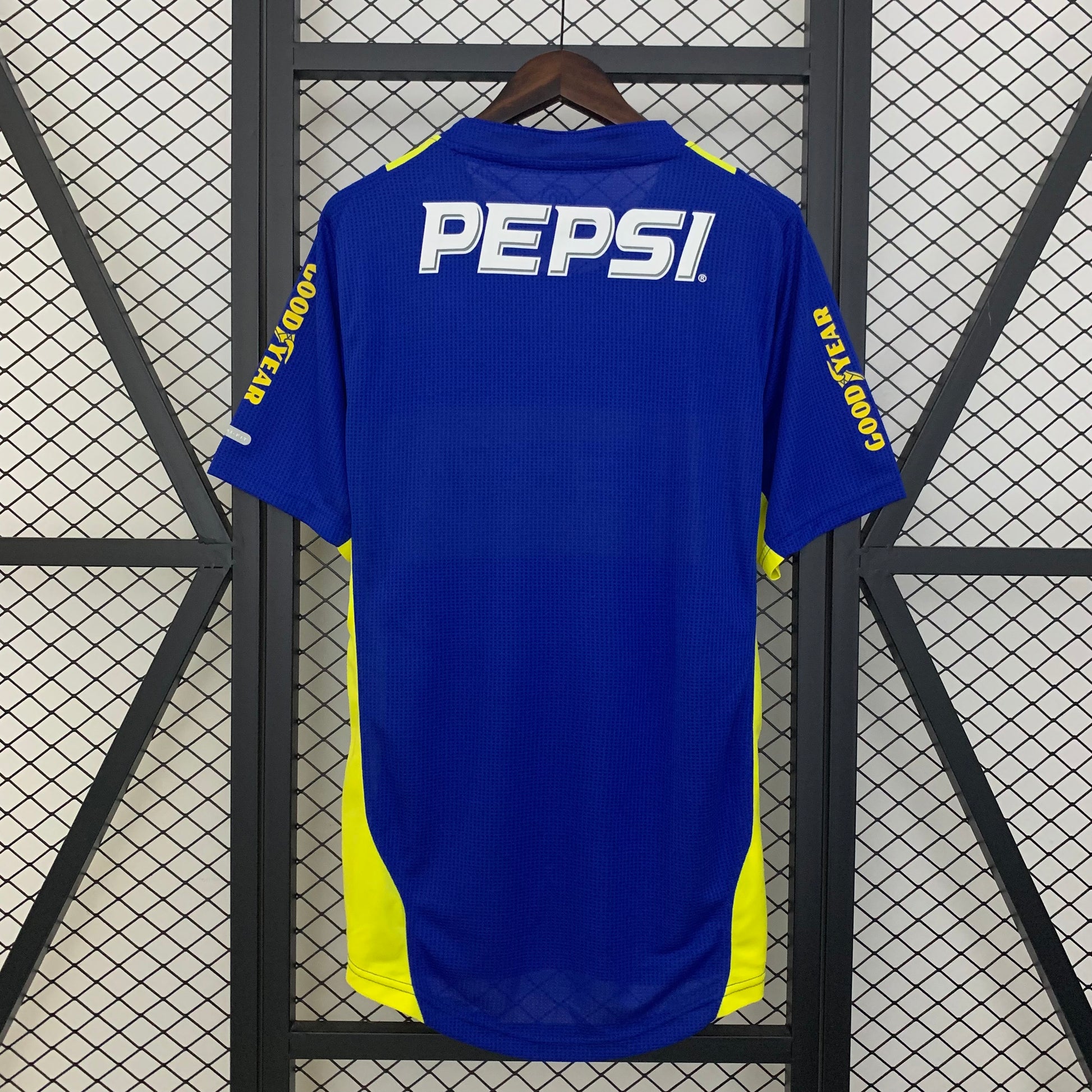 Boca Junior’s Home Jersey 04/05 - Classic XI