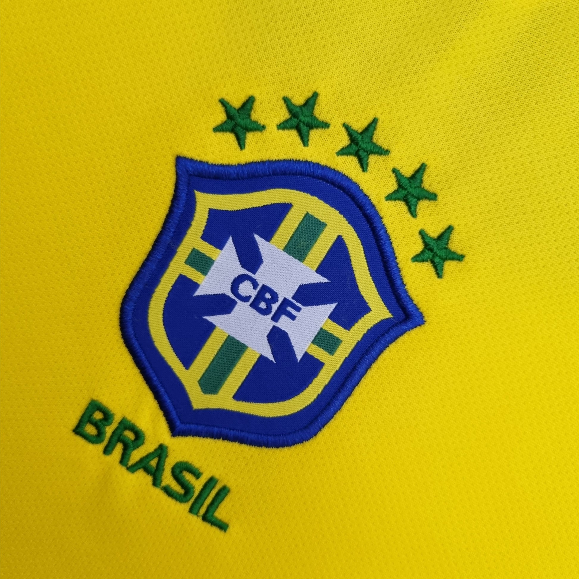 Brasil’s Home Jersey 2004 - Classic XI