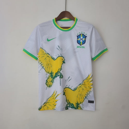 Brasil’s “Birds Flying” Jersey - Classic XI