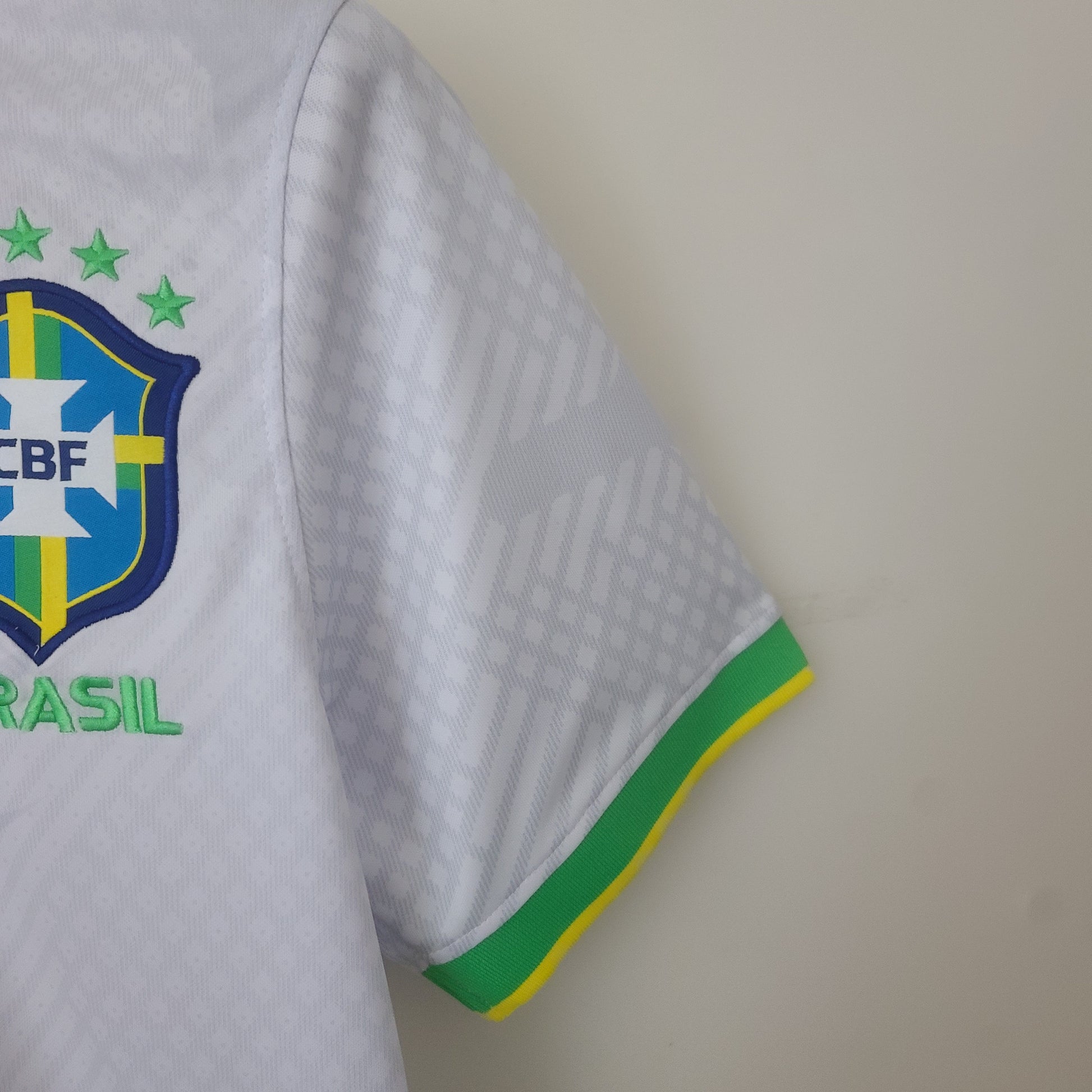 Brasil’s “Birds Flying” Jersey - Classic XI
