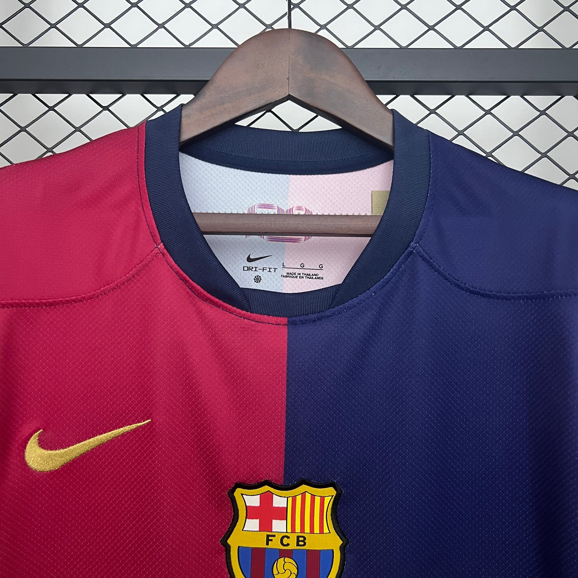 Barcellona’s Home Jersey X Travis Scott 24/25 - Classic XI