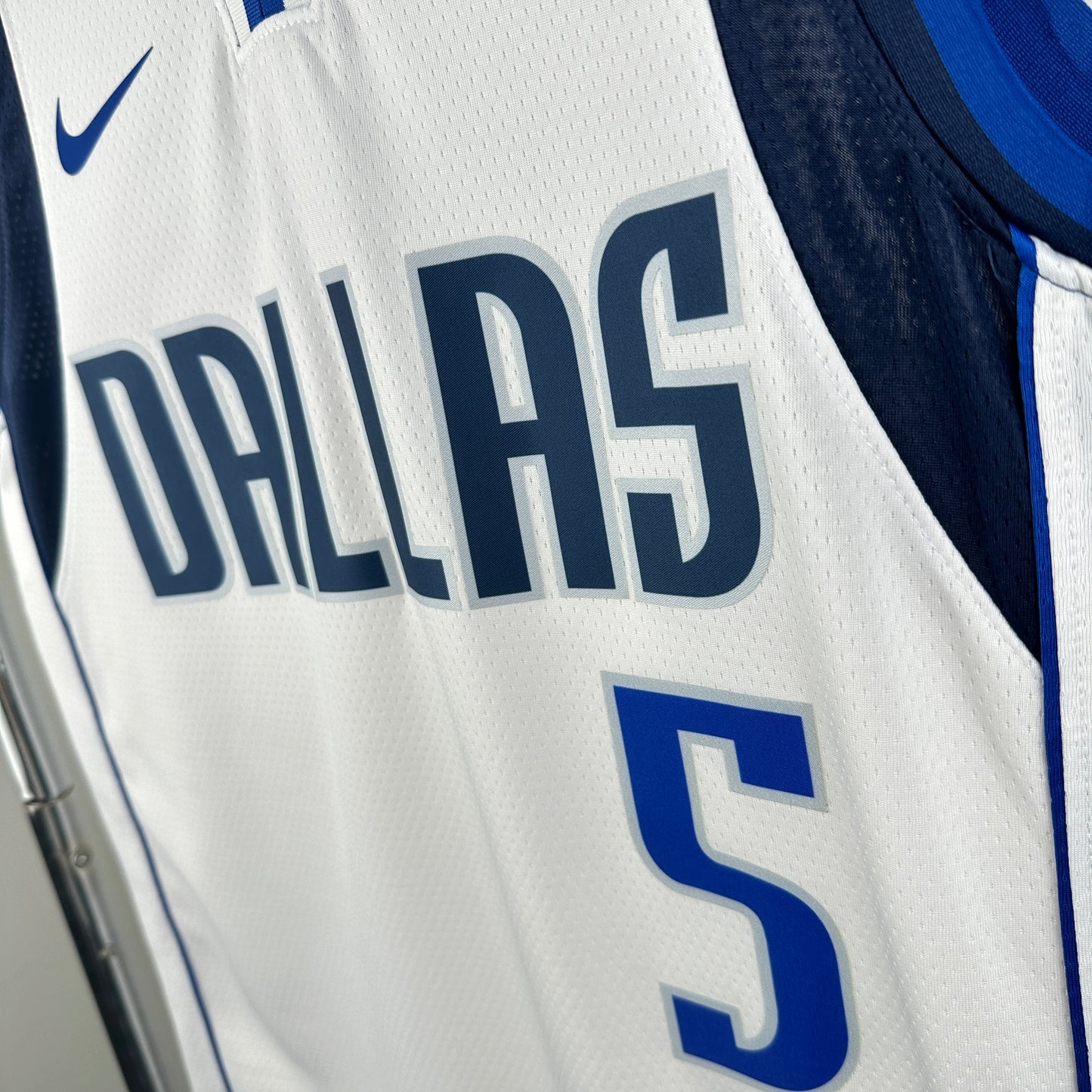 Dallas Mavericks Classic Edition